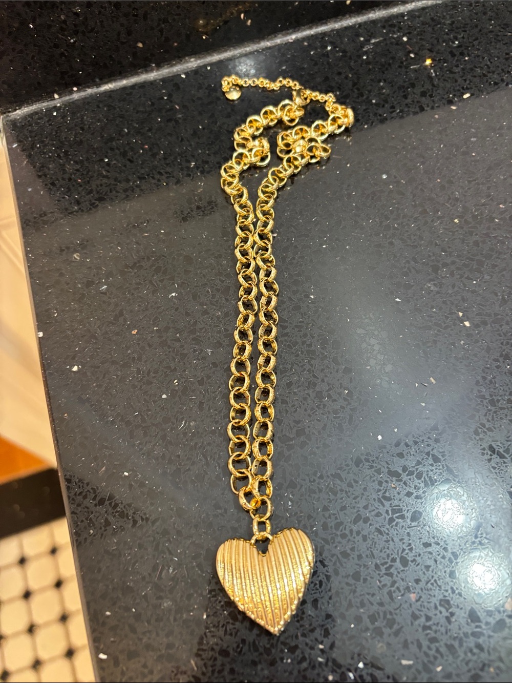 BaubleBar Gold Ribbed Heart Pendant Necklace